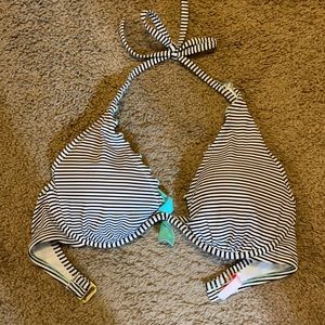 Victoria’s Secret bikini top
